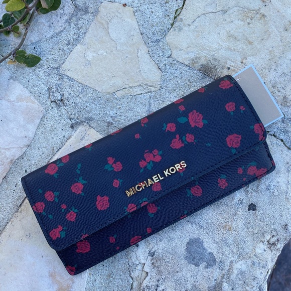 NWT Michael Kors floral roses crossbody&wallet - Picture 8 of 8